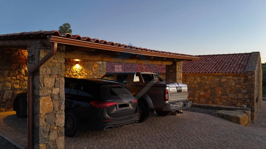 Moradia T3 para Venda em Santa Barbara de Nexe Foto 4