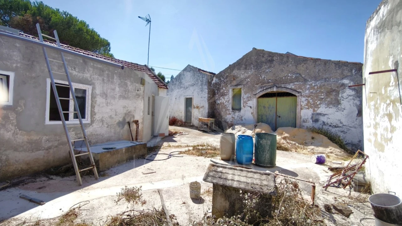 Moradia T2 para Venda em Alvorninha Foto 12