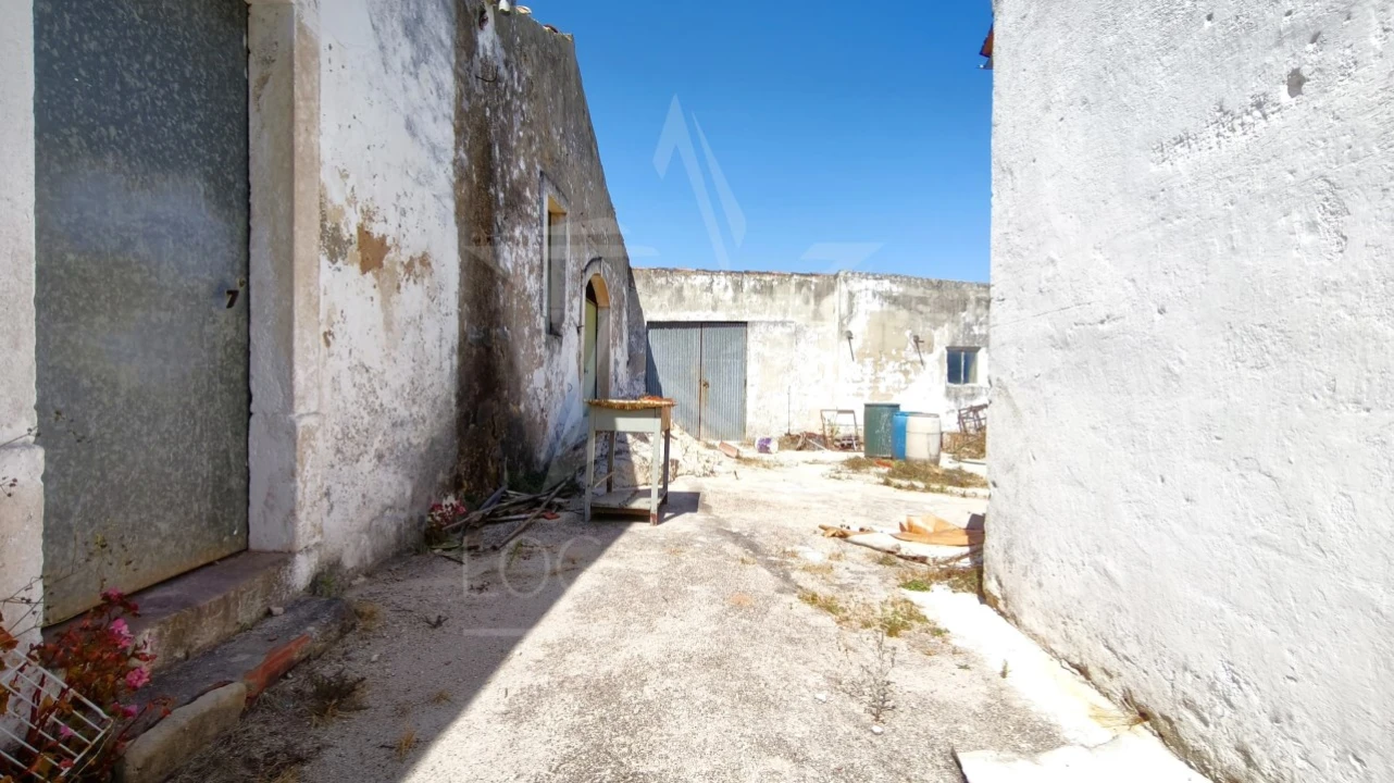 Armazém para Venda em Alvorninha Foto 1