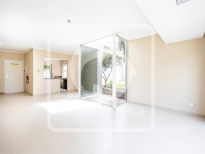 Moradia T2 para Venda em Lagoa e Carvoeiro Foto 18