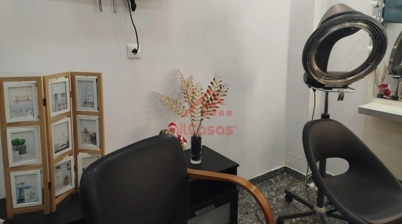 Loja para Cedência de Quotas em Lumiar Foto 4