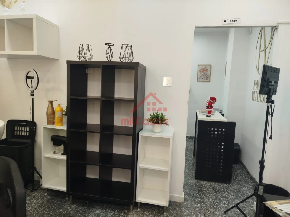 Loja para Cedência de Quotas em Lumiar Foto 7