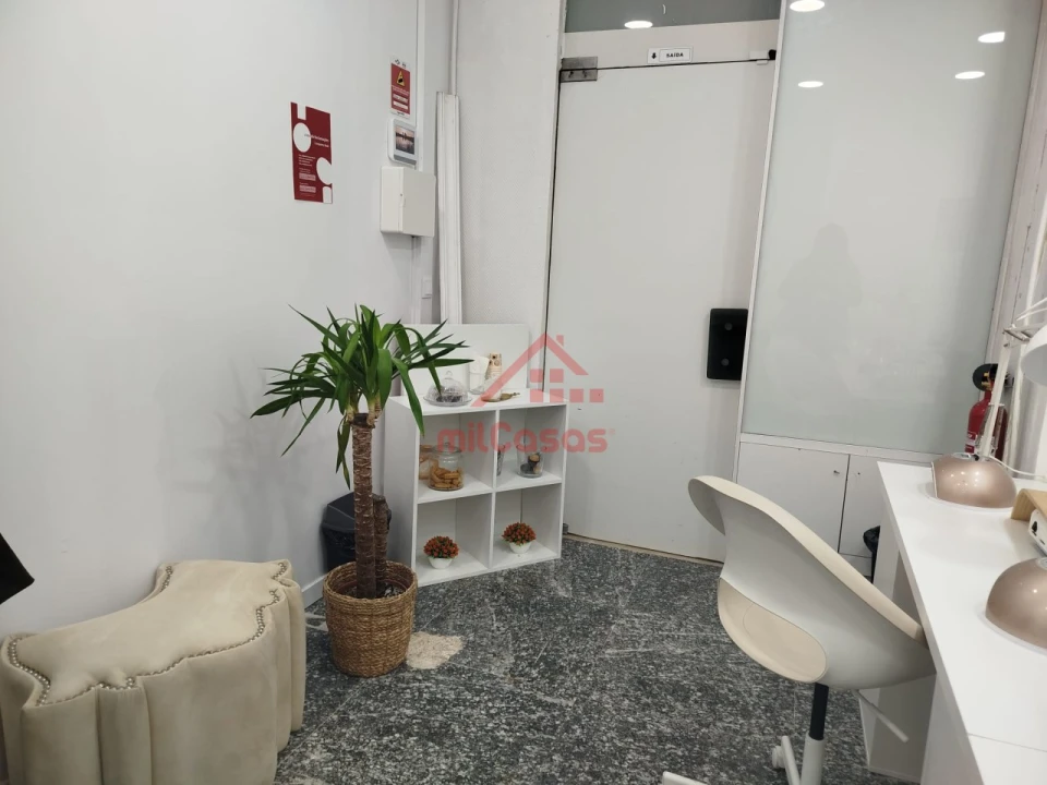 Loja para Cedência de Quotas em Lumiar Foto 17