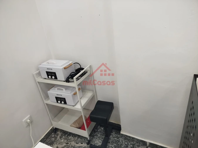 Loja para Cedência de Quotas em Lumiar Foto 15