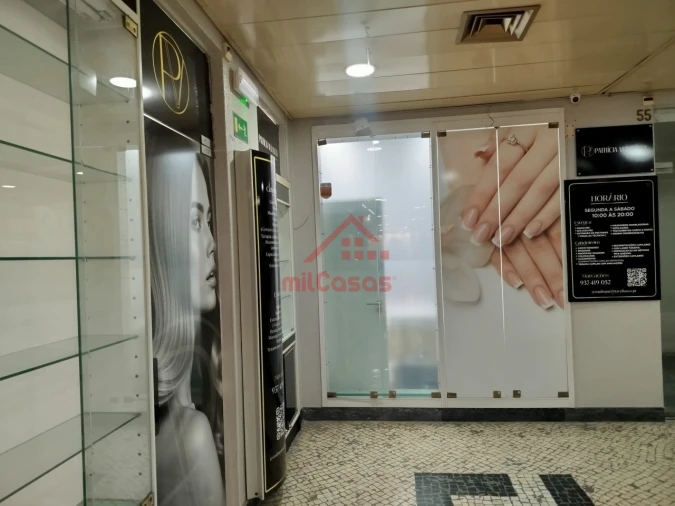 Loja para Cedência de Quotas em Lumiar Foto 20