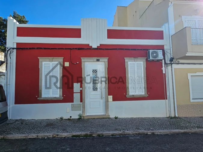 Moradia T2 para Venda em Loule (São Clemente)