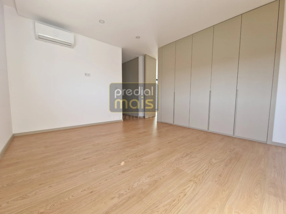 Moradia T3 para Venda em Antas e Abade de Vermoim Foto 20