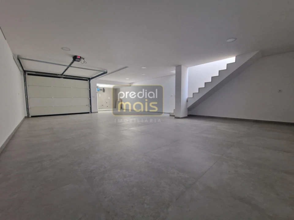 Moradia T3 para Venda em Antas e Abade de Vermoim Foto 21