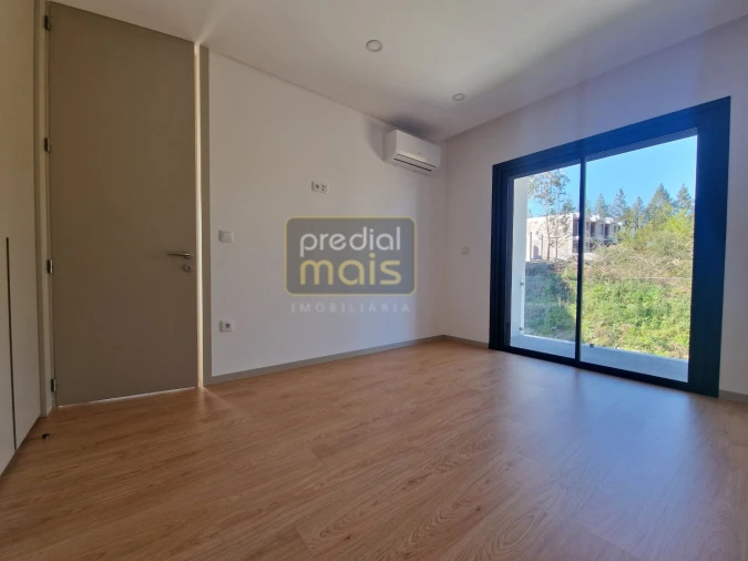 Moradia T3 para Venda em Antas e Abade de Vermoim Foto 17