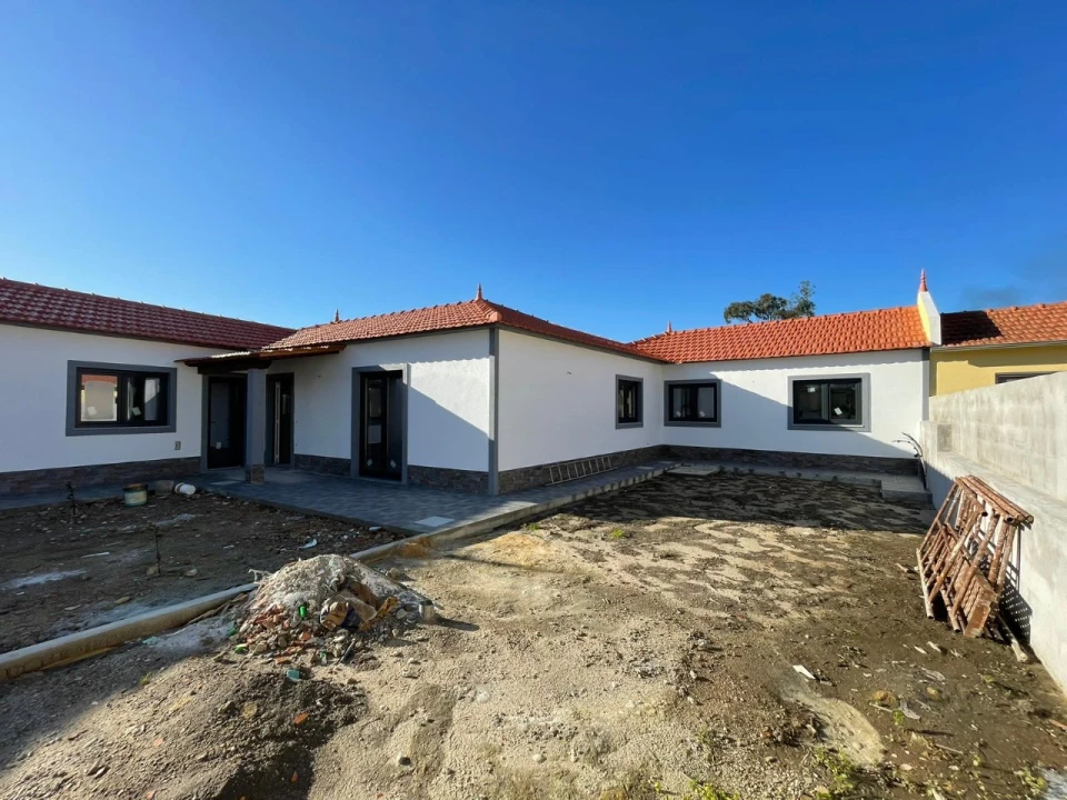 Moradia T3 para Venda em Bunheiro Foto 19