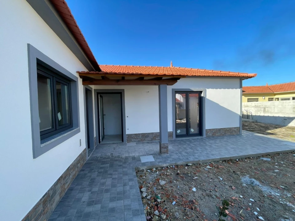 Moradia T3 para Venda em Bunheiro Foto 22