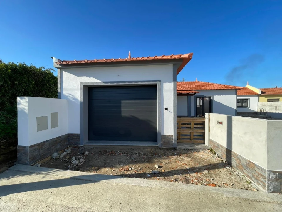 Moradia T3 para Venda em Bunheiro Foto 23