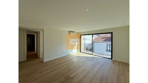Apartamento T2 para Arrendamento em Bonfim