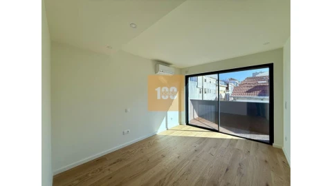 Apartamento T2 para Arrendamento em Bonfim