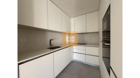Apartamento T2 para Arrendamento em Bonfim