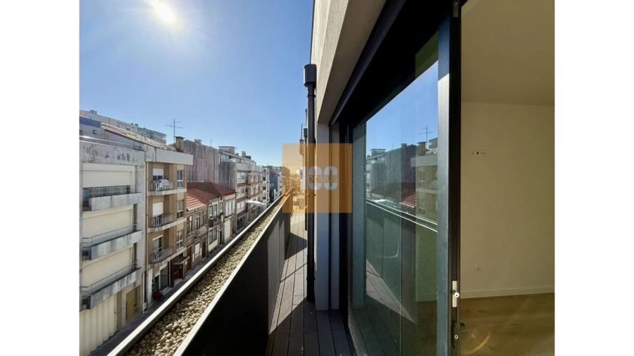 Apartamento T2 para Arrendamento em Bonfim Foto 32