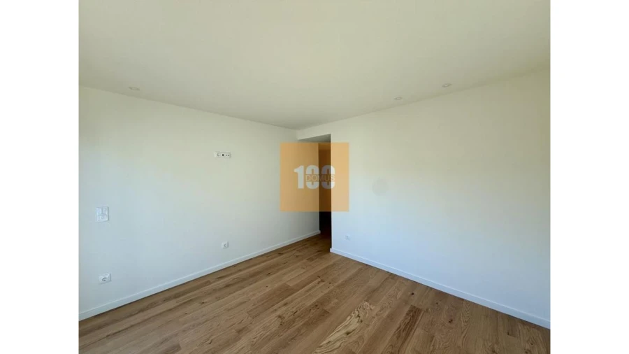 Apartamento T2 para Arrendamento em Bonfim Foto 31