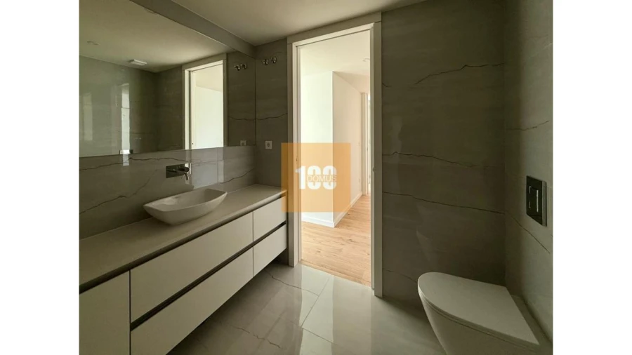 Apartamento T2 para Arrendamento em Bonfim Foto 27