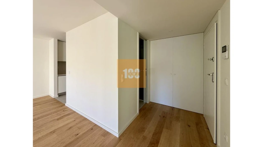 Apartamento T2 para Arrendamento em Bonfim Foto 24
