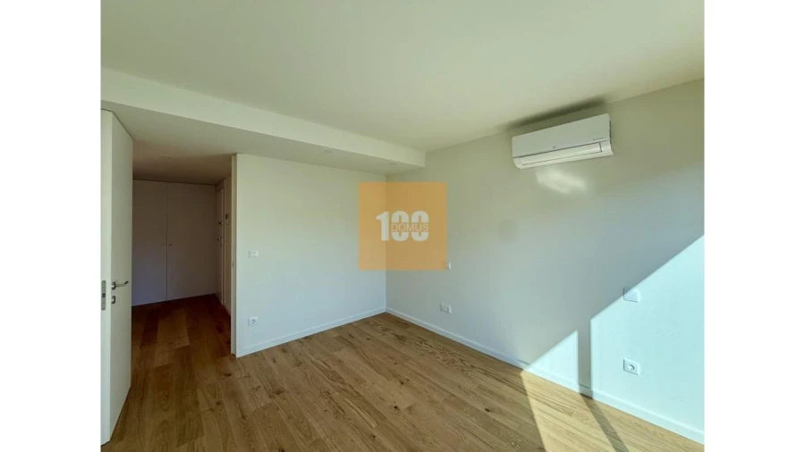 Apartamento T2 para Arrendamento em Bonfim Foto 21