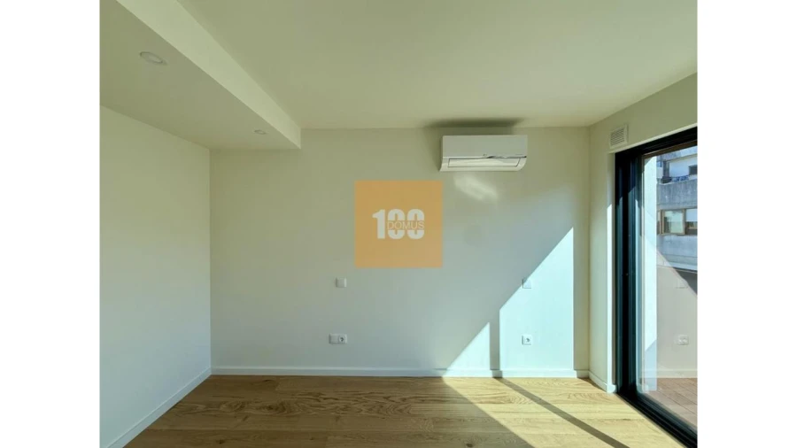 Apartamento T2 para Arrendamento em Bonfim Foto 20