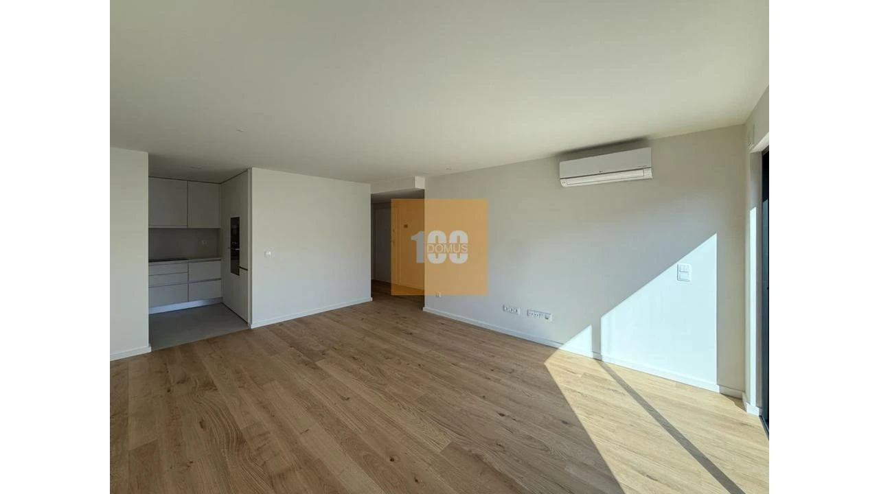 Apartamento T2 para Arrendamento em Bonfim Foto 12