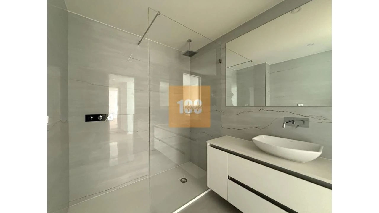 Apartamento T2 para Arrendamento em Bonfim Foto 26
