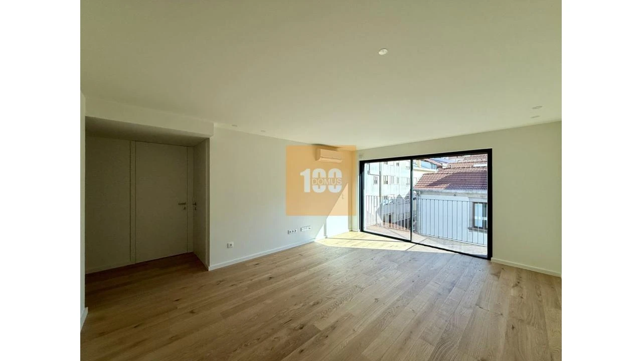 Apartamento T2 para Arrendamento em Bonfim Foto 11