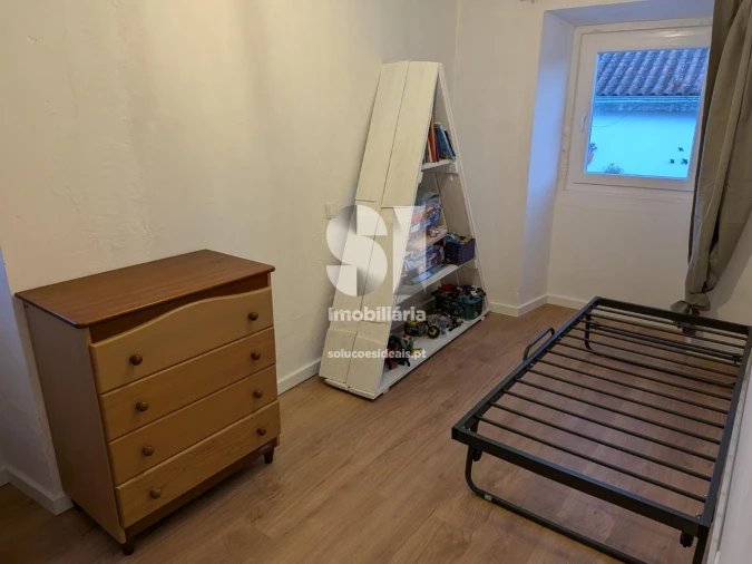 Moradia T3 para Venda em Almalagues Foto 8