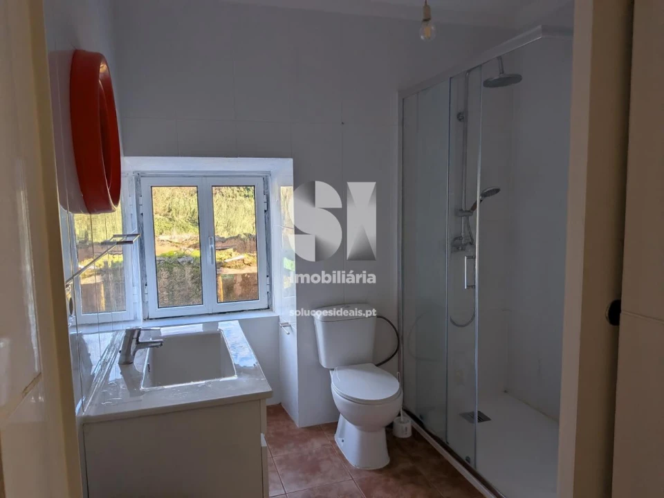 Moradia T3 para Venda em Almalagues Foto 9