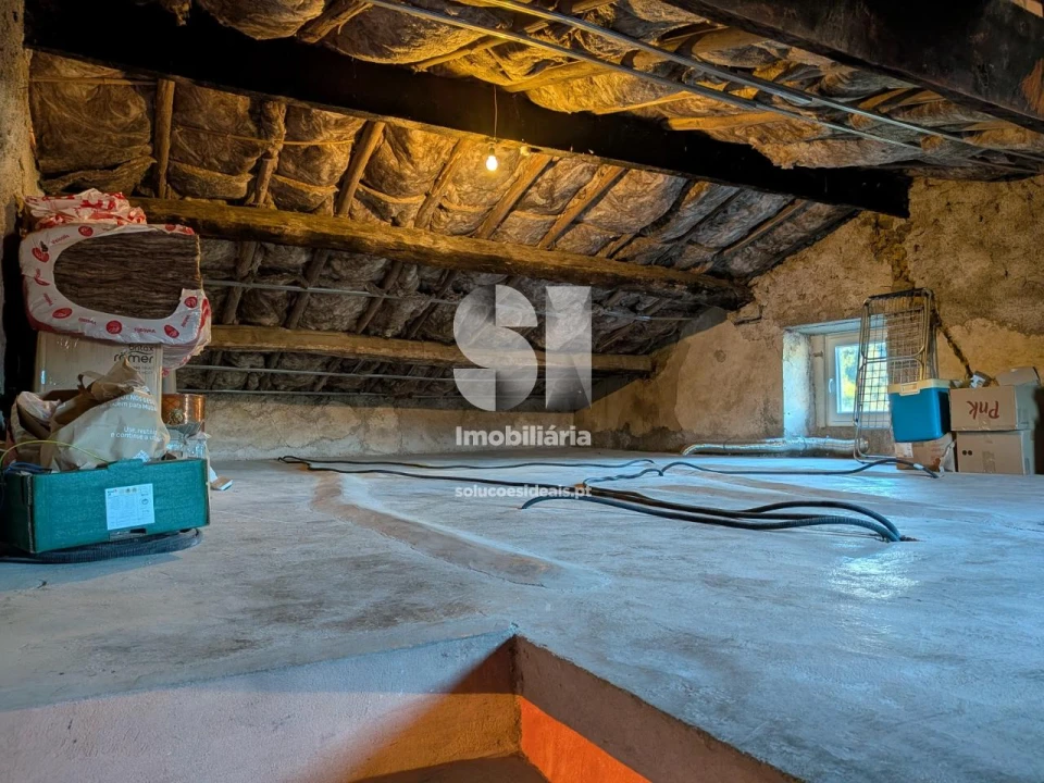 Moradia T3 para Venda em Almalagues Foto 11