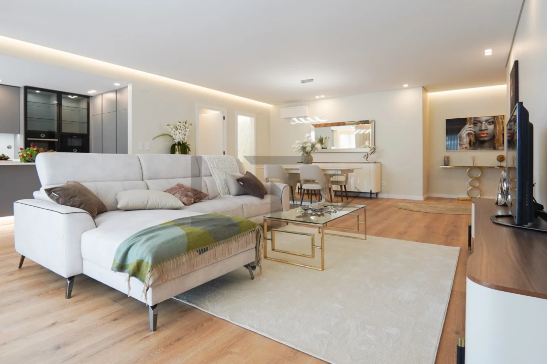 Apartamento T3 para Venda em Loures Foto 2