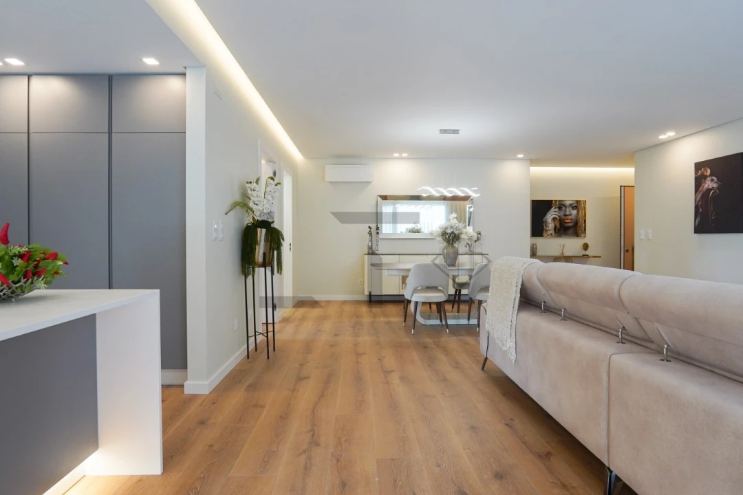 Apartamento T3 para Venda em Loures Foto 9