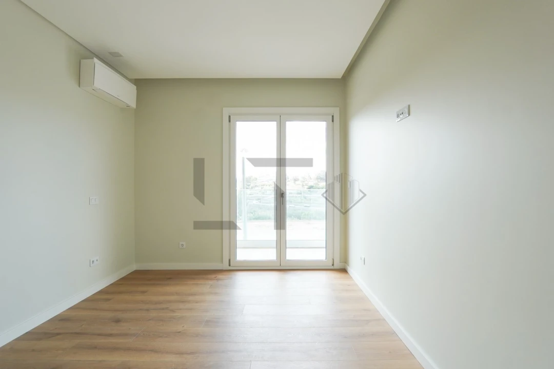 Apartamento T3 para Venda em Loures Foto 40