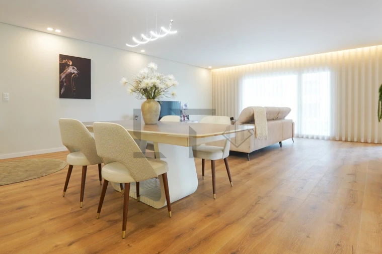 Apartamento T3 para Venda em Loures Foto 18