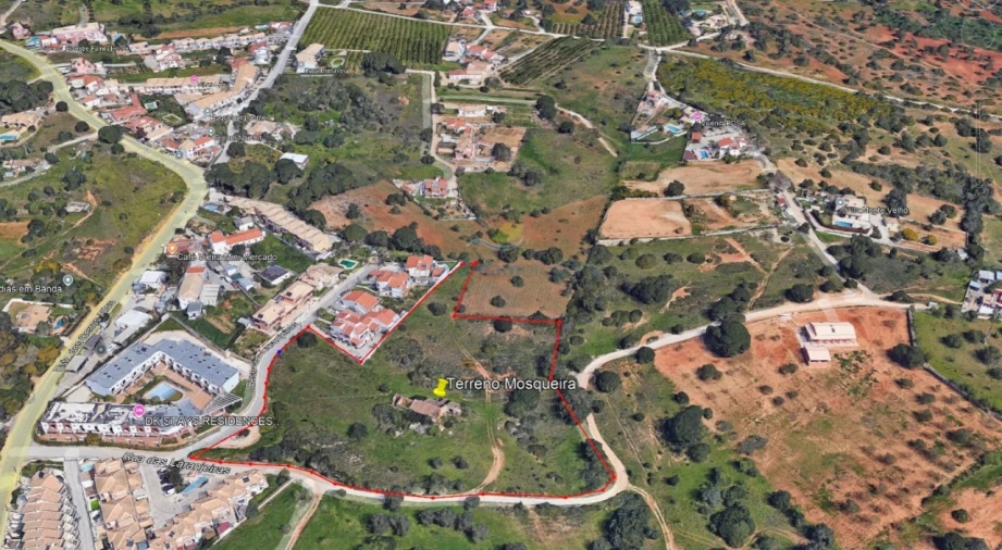 Terreno Misto para Venda em Ferreiras