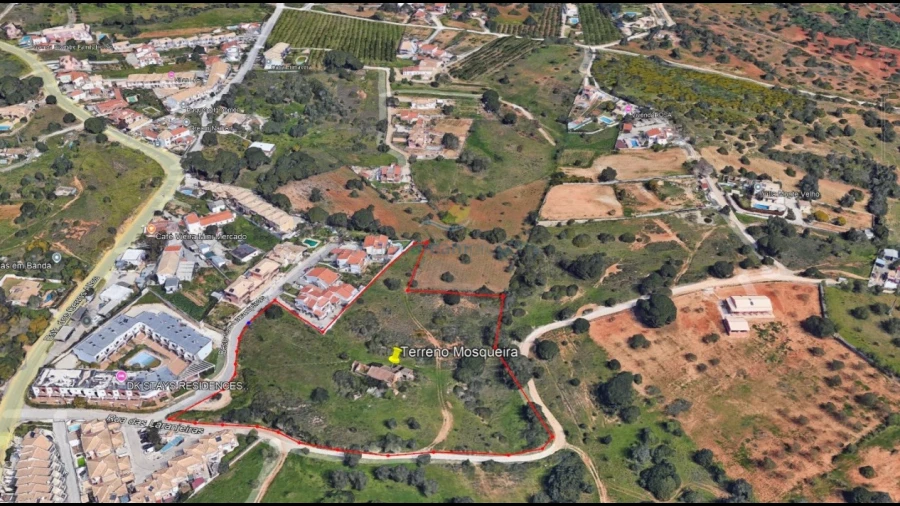 Terreno Misto para Venda em Ferreiras