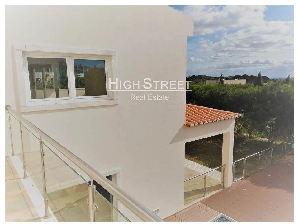 Moradia T4 para Venda em Agualva e Mira-Sintra Foto 25