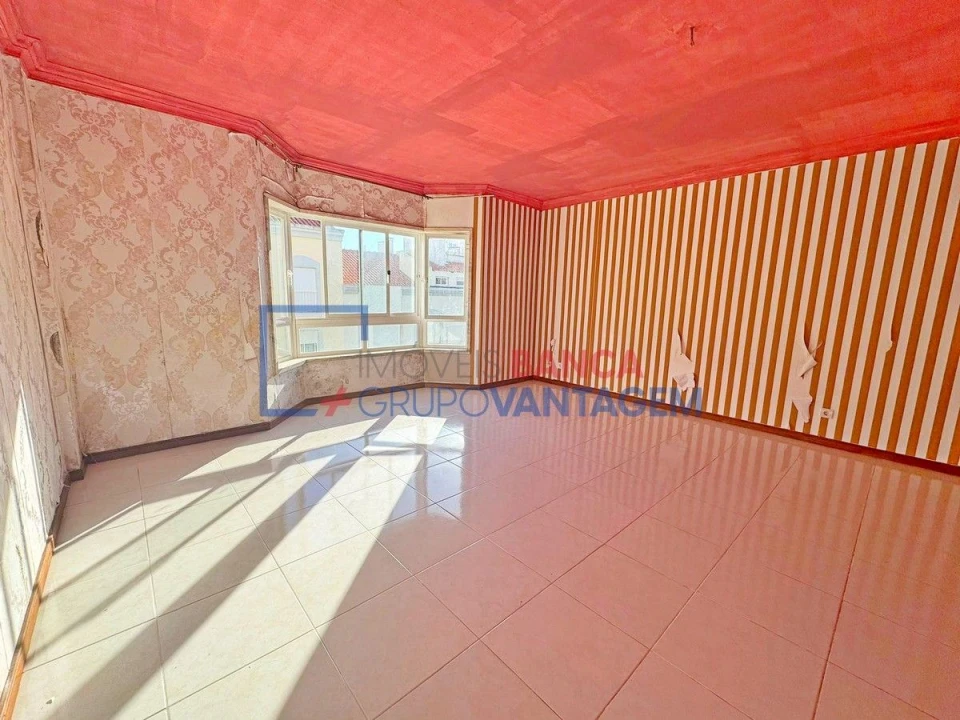 Apartamento T3 para Venda em Rio de Mouro Foto 2