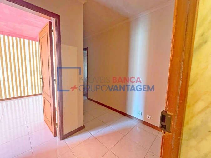 Apartamento T3 para Venda em Rio de Mouro Foto 7