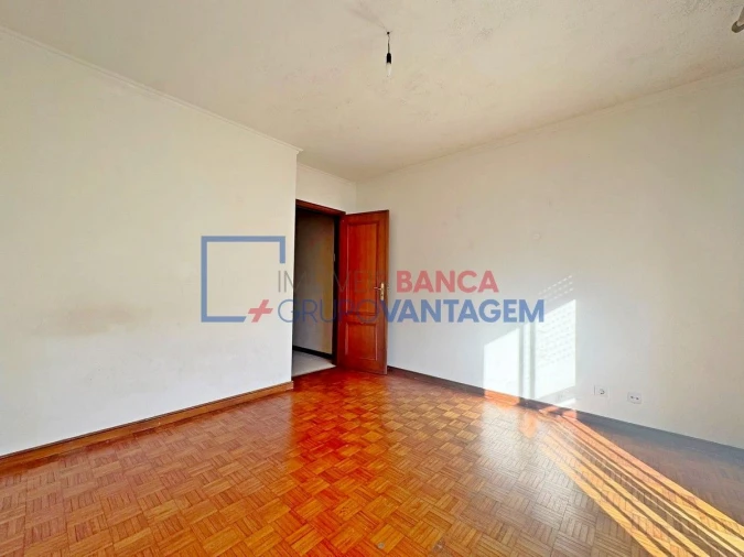 Apartamento T3 para Venda em Rio de Mouro Foto 18