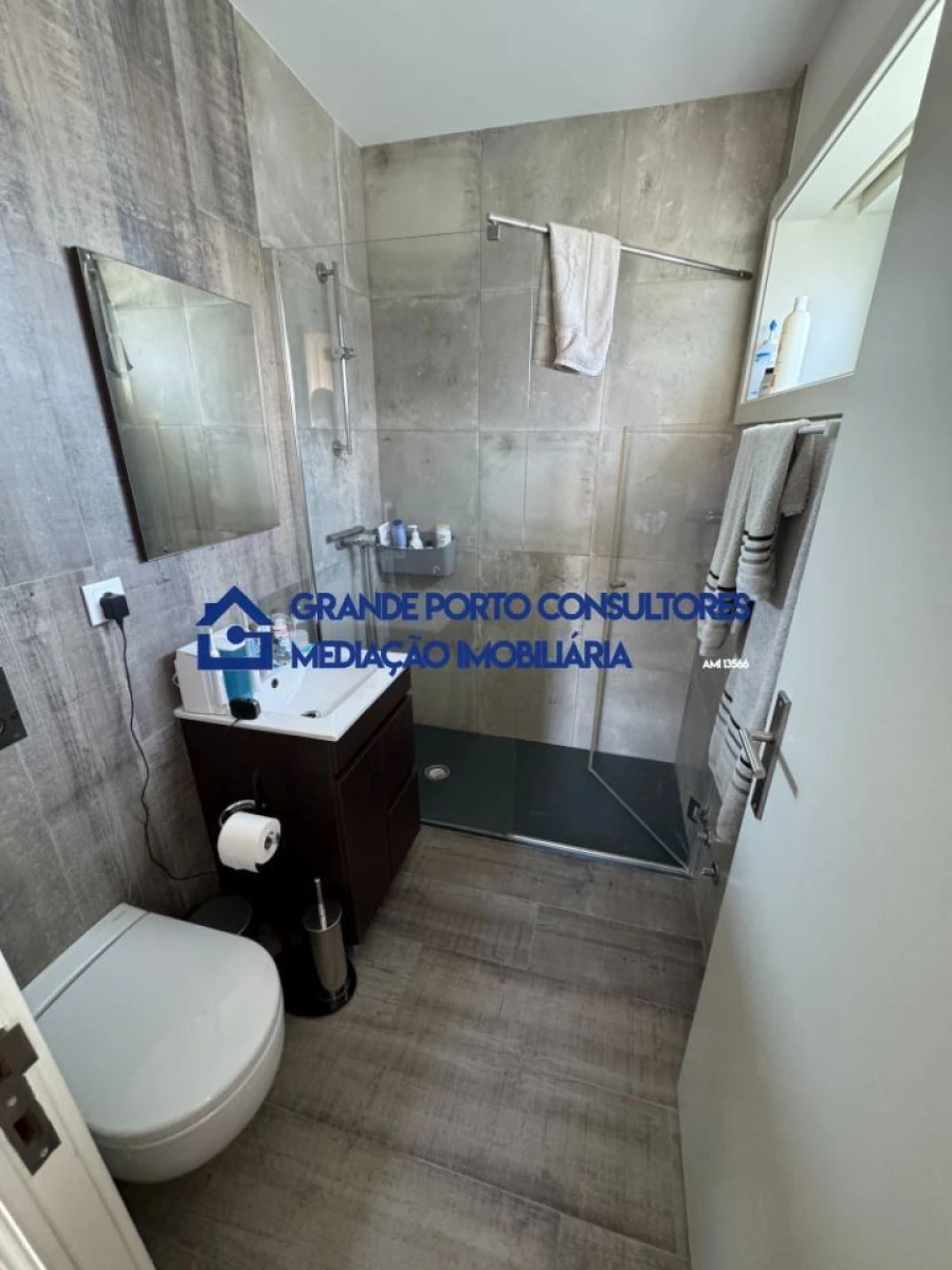 Moradia T4 para Venda em Custóias, Leça do Balio e Guifões Foto 11