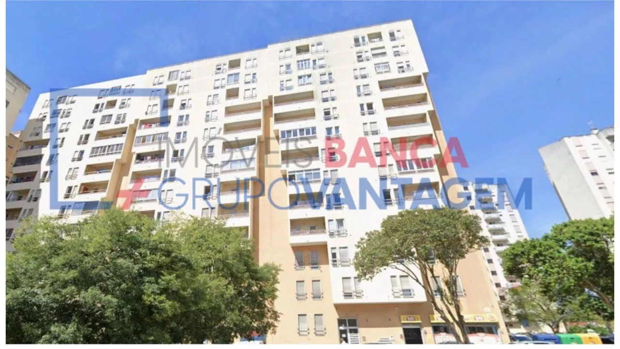 Apartamento T3 para Venda em Carregado e Cadafais Foto 1