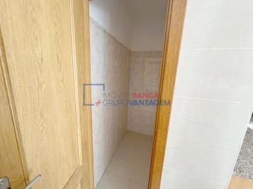 Apartamento T3 para Venda em Carregado e Cadafais