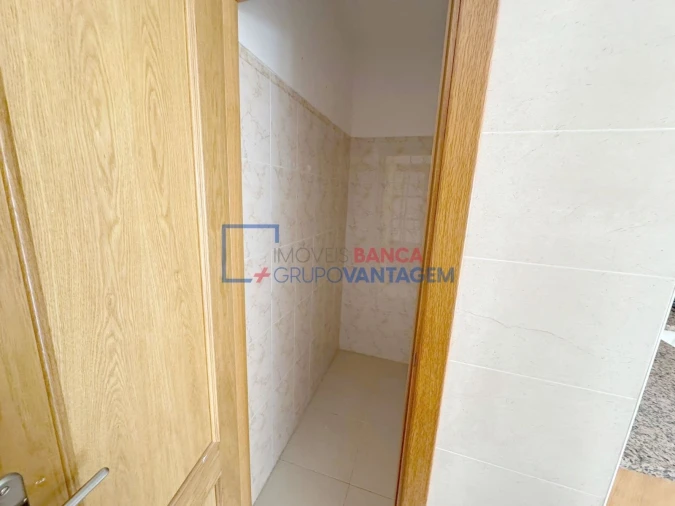 Apartamento T3 para Venda em Carregado e Cadafais Foto 15