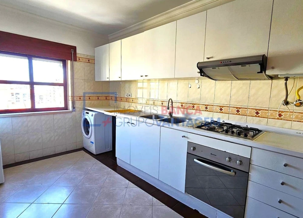 Apartamento T3 para Venda em Algueirão-Mem Martins Foto 5