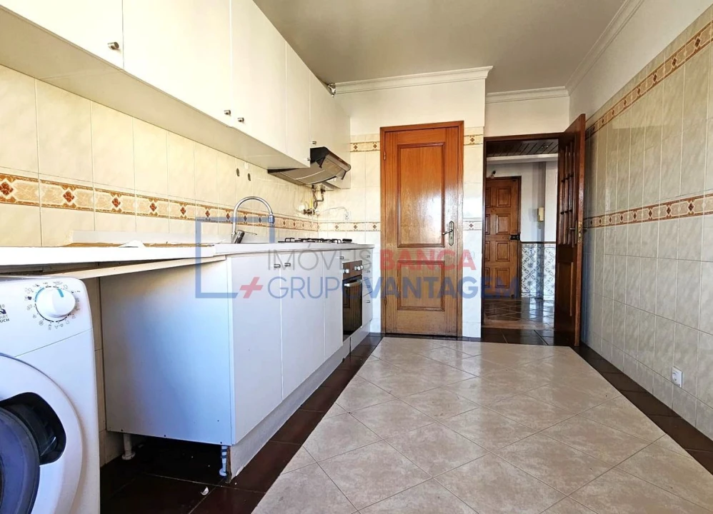 Apartamento T3 para Venda em Algueirão-Mem Martins Foto 7