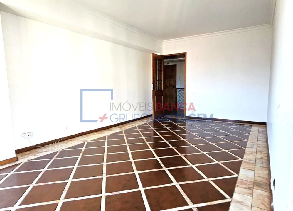 Apartamento T3 para Venda em Algueirão-Mem Martins Foto 10