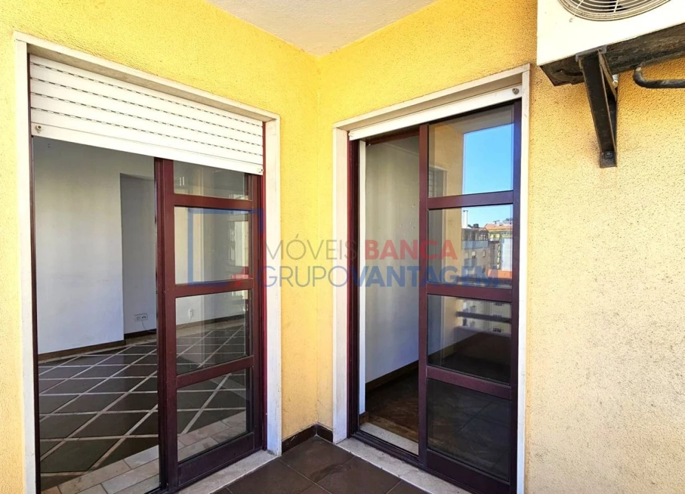 Apartamento T3 para Venda em Algueirão-Mem Martins Foto 13