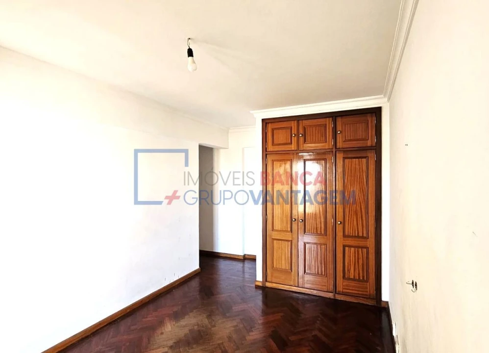 Apartamento T3 para Venda em Algueirão-Mem Martins Foto 17